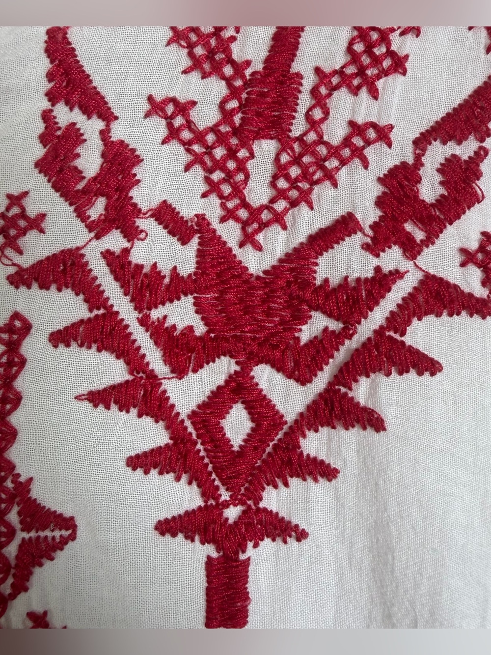 Johnny Was Workshop Women M White Red EmbroideryTunic Boho Peasant Blouse *flaw* - Picture 4 of 13